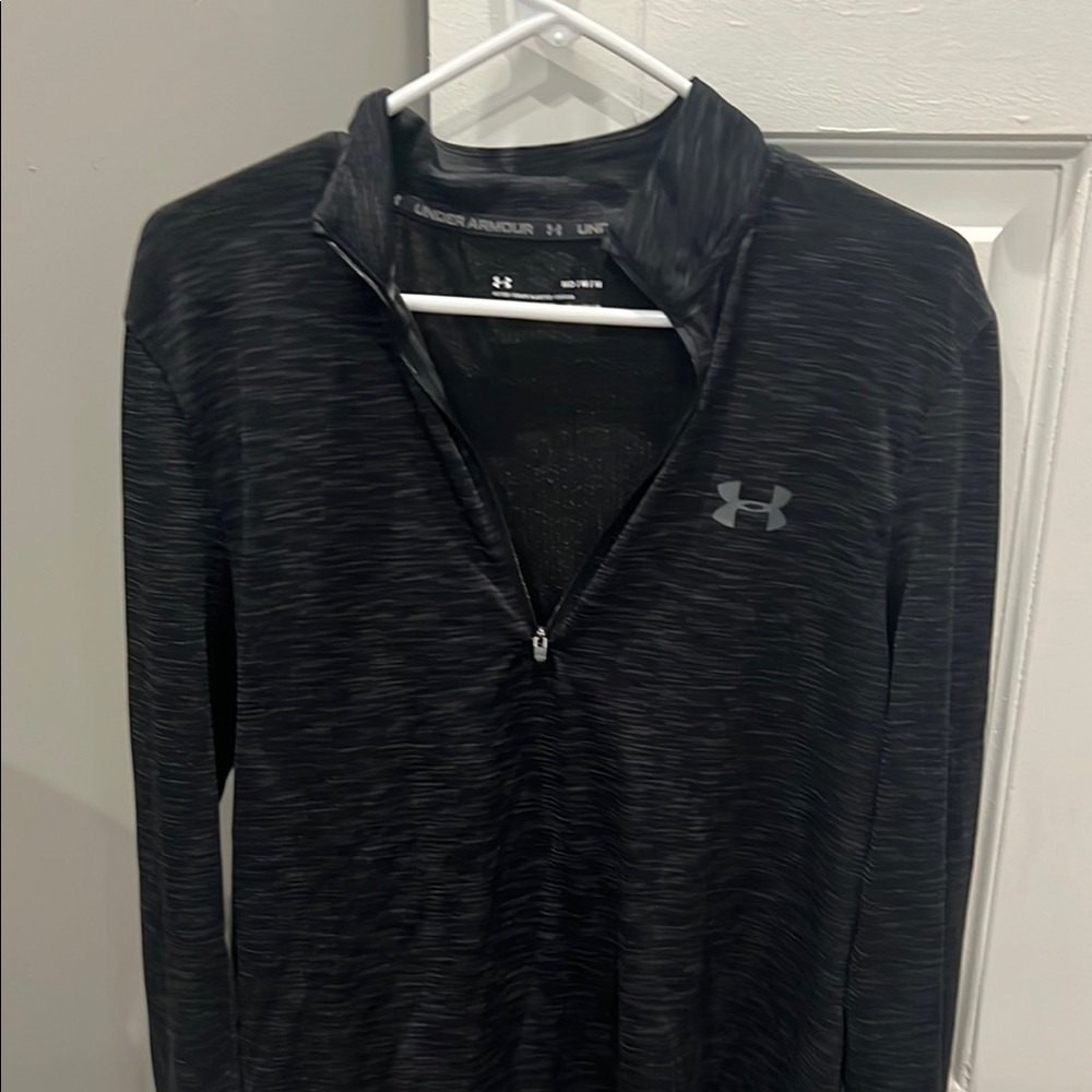 Under Armour Men's Black Lightweight Pullover